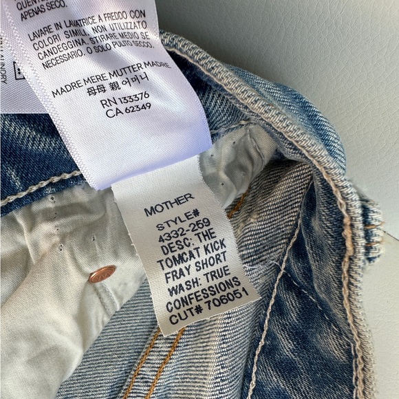 NWT MOTHER The Tomcat Kick Fray Button Fly Distressed Denim Jean Shorts Size 24 - Picture 11 of 14